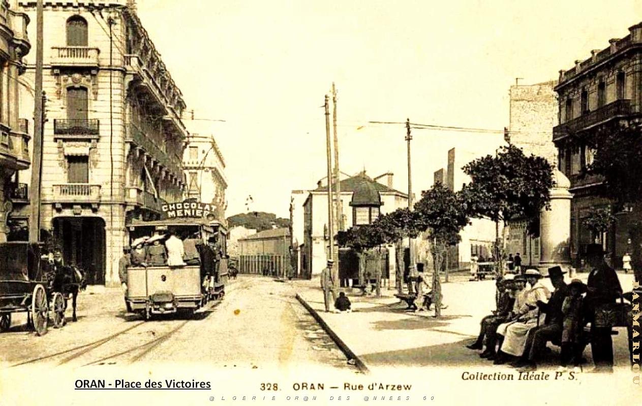 RA g- 012- Place des Victoires.jpg